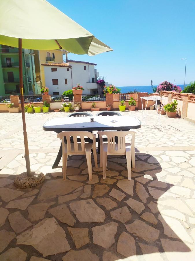 La Terrazza Sul Mare Hotel Marina di Camerota Buitenkant foto